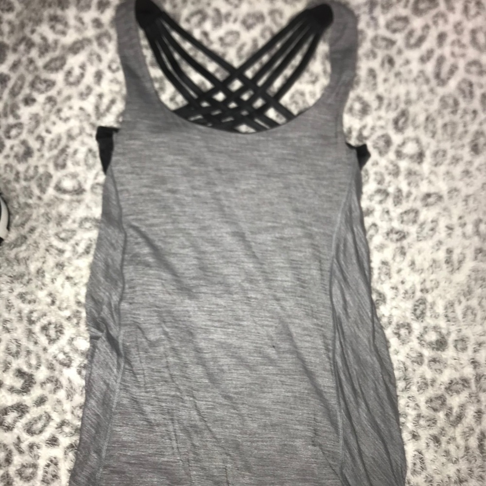 Lululemon athletic top